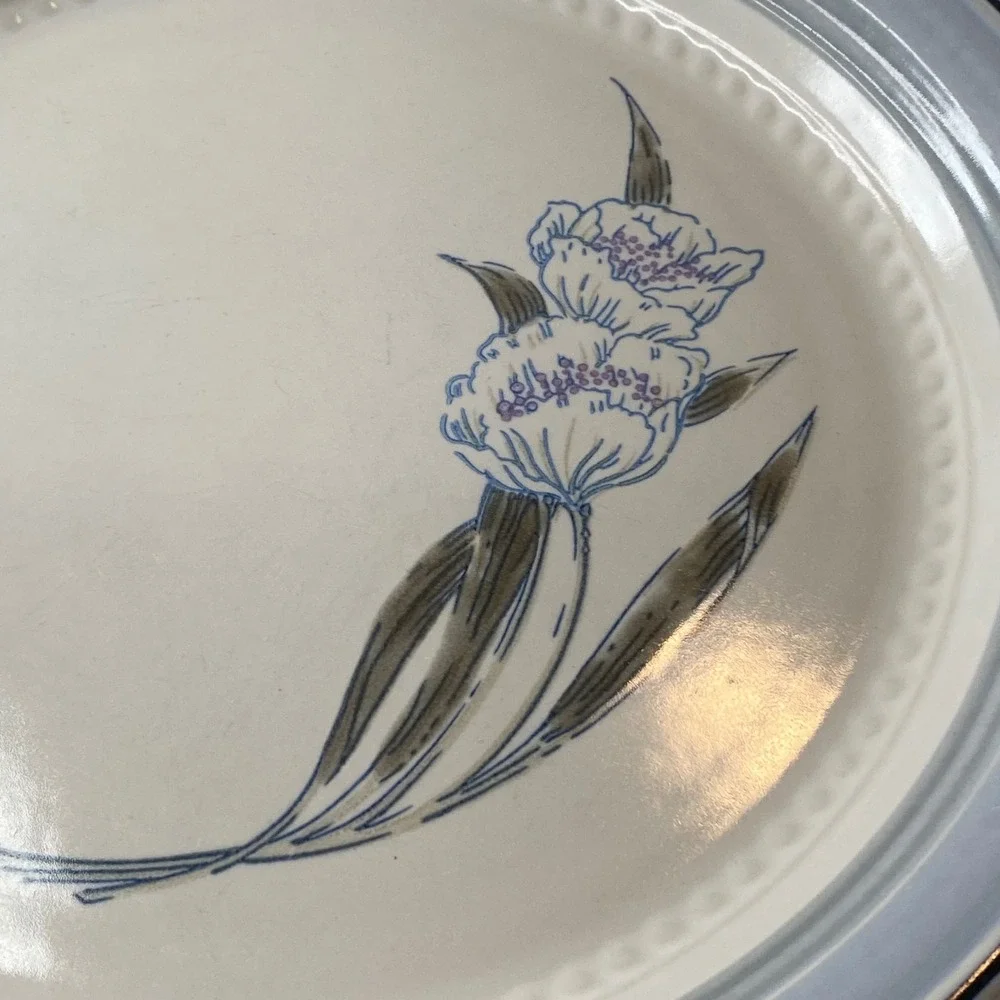 Johann Haviland Crowning Fashion Blue‎ Floral Dinner Plate 10.5